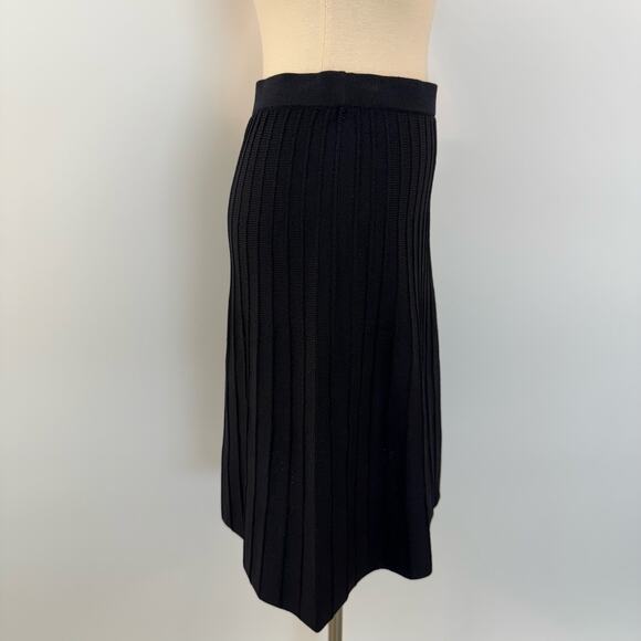 St. John A-Line Mini Skirt Santana Knit Black Vintage Pleated Effect USA Made 6 - Picture 4 of 10